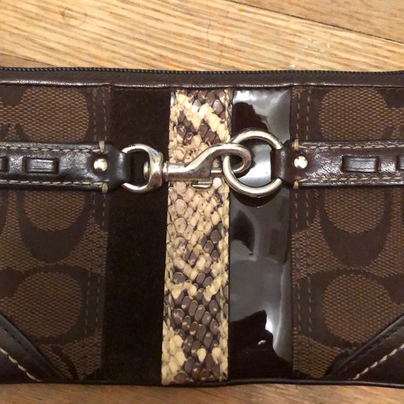 Brown Coach wristlet - Picture 5 of 7